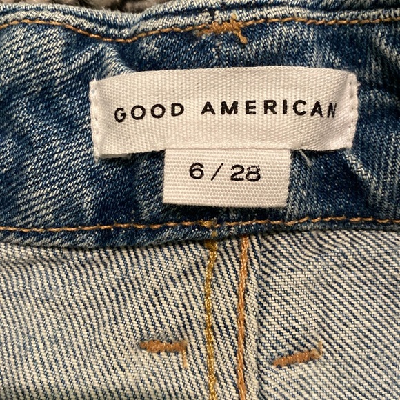 Women’s Good American The Weekender Jeans GWE062T Indigo046 Size - Picture 7 of 15
